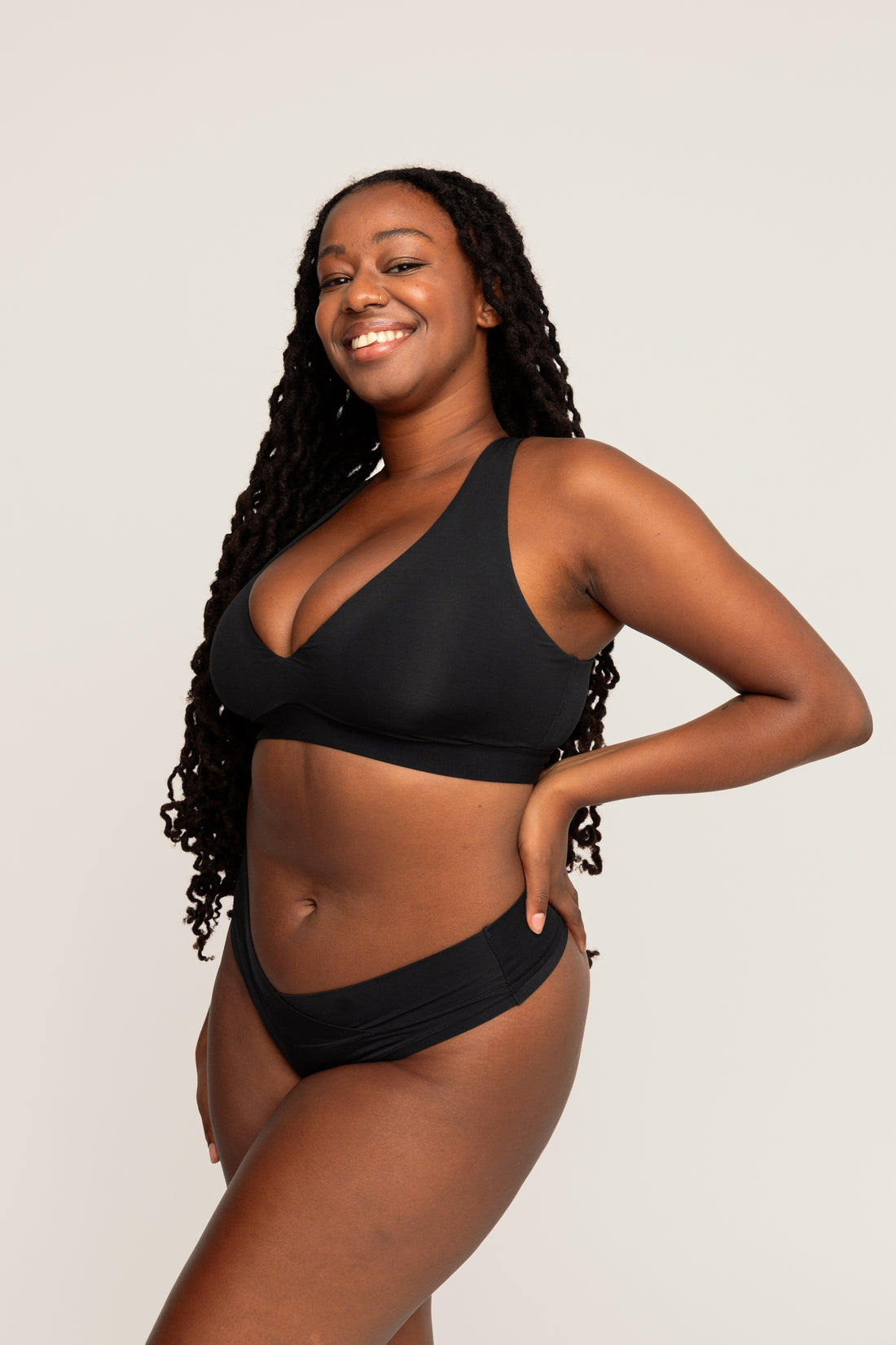 Comfortable Supportive Wire-free Plunge Bra | Onyx