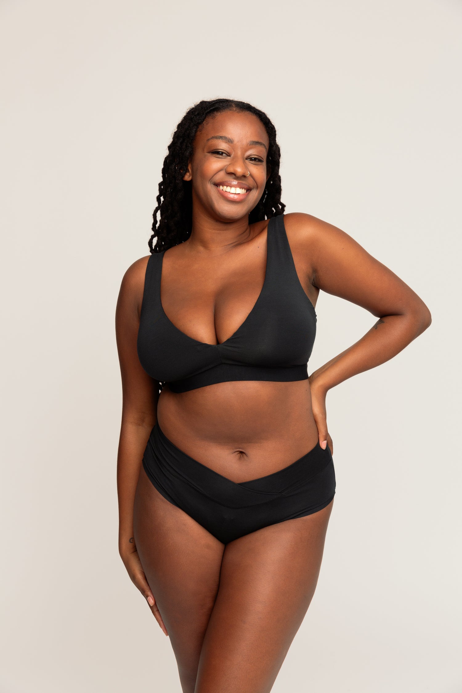 Comfortable Supportive Wire-free Plunge Bra | Onyx