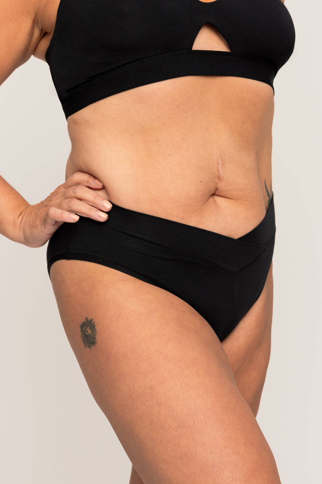 Low-Rise Bikini with Ultra Comfortable V-Front Waistband | Onyx